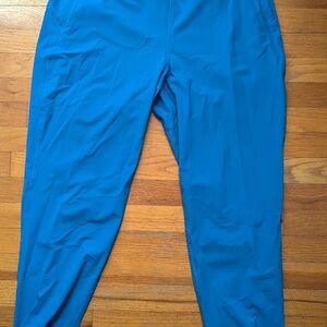 Lululemon Adapted State Jogger - Cropped